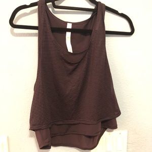 Lululemon cropped workout tank